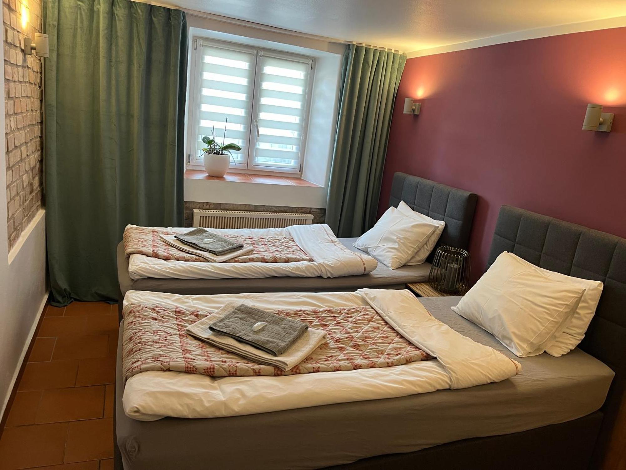 Pension Skylark Pardubice Exterior foto